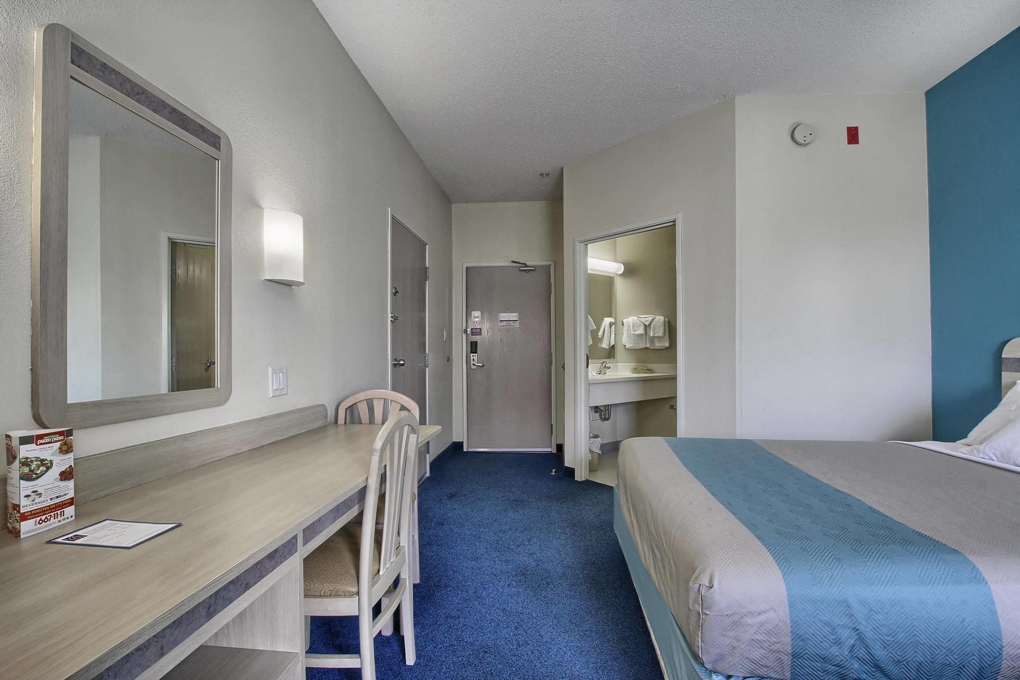 Motel 6-London, On - Ontario Екстериор снимка